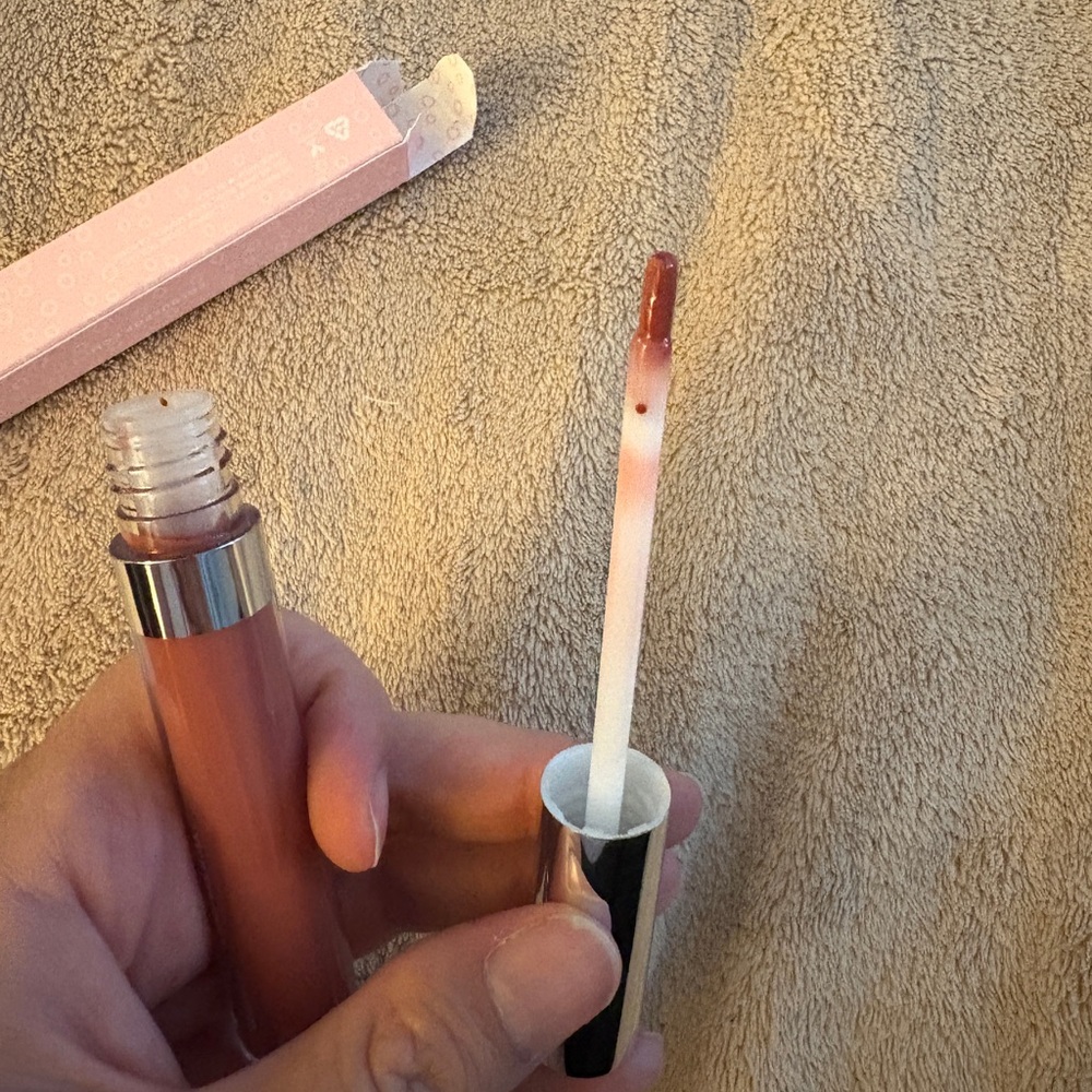 Colourpop ultra glossy lip crushin new